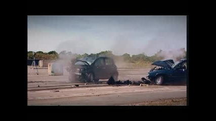 Renault Modus vs Volvo 940 Crash Test 