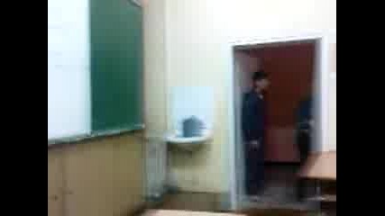 Счупиха крана - смях 