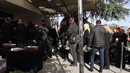 Поклон пред Илиян Филипов: Легенди, футболисти и фенове го изпратиха в последния му земен път