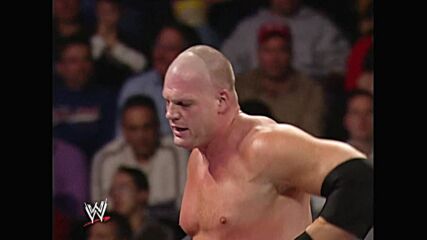 Kane vs. Triple H - Elimination Chamber Qualifying Match: Raw, Dec. 12, 2005 (Full Match)