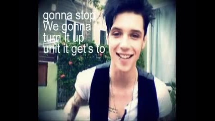 Andy Biersack Sing Hey Oh