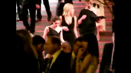 Kristen Stewart leaving Met Costume Gala (03.05.2010) 
