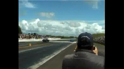 Nissan Skyline Gt - R33 Vs. Ford Mustang