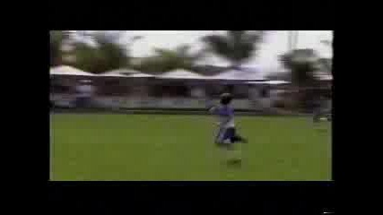 Дванадесет - Годишно Футболно Дете Чудо Jean Carlos Chera