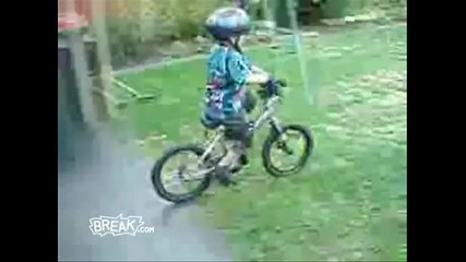 Little Kids Inexplicable Jump - Bike Fail 
