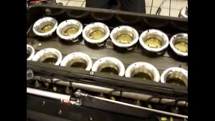 Звукът на Ferrari F1 V12 Engine