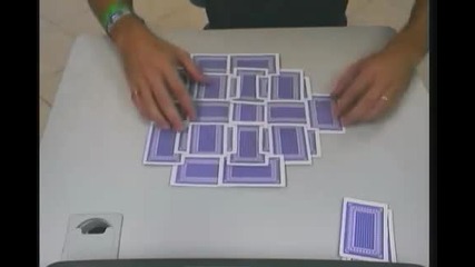 Как да повдигнем 29 карти, използвайки една!