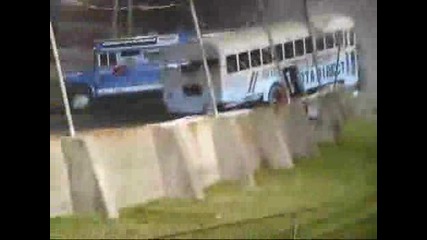 Много гадна катастрофа с автобус!