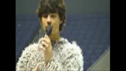jonas funny moments 2009 