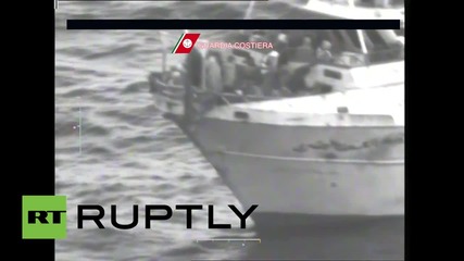 Italy: Coast Guard rescues 446 migrants off the Calabrian coast