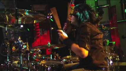 Slash featuring Myles Kennedy and the Conspirators - You're Lie - Live