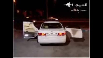 Гъзарска кола в Дубай ! 