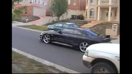 Nissan Skyline пали гуми !!