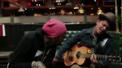 Bruno Mars ft. Travie Mccoy - Billionaire (live Acoustic) 2 