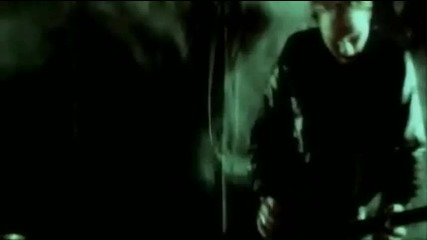 Skillet - Whispers in the dark 