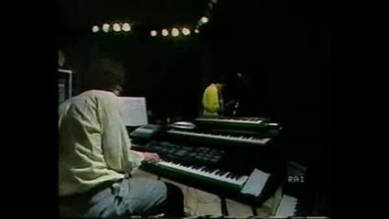 Wayne Shorter & Gary Willis - Face On The