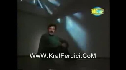 Ferdi Tayfur - Bana Sor - www.kralferdici.com