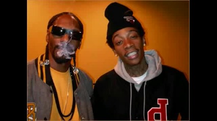 Snoop Dogg Wiz Khalifa - Young Wild And Free -.- Lyrics