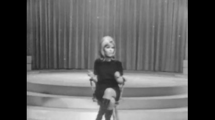 Nancy Sinatra - These Boots Are Made For Walking (1966)