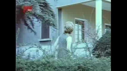 Hayatim Senindir (1971) Hulya Kocyigit 3/8
