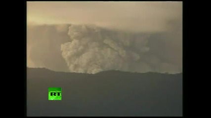 Невероятни кадри от изригването на вулканa в Чили