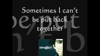 {tekst} Skillet - Sometimes