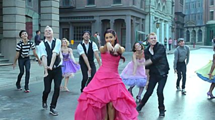 ✦2012✦ Ariana Grande - Put Your Hearts Up