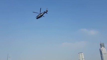 Вертикално излитане на хеликоптер с "неподвижна перка"...