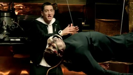 Dr. Dre - I Need A Doctor (feat. Eminem & Skylar Grey) [clip 2011]