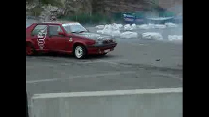Alfa Romeo 75