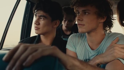 5 Seconds Of Summer - Amnesia - Official Music Video