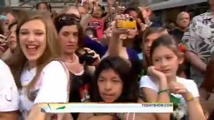 Justin Bieber Somebody To Love Live at Today Show (hd) 