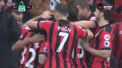 Борнемут откри рано-рано в южняшкото дерби