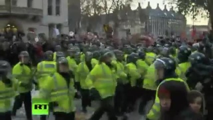 Лондон 2010 Студентски протест !!