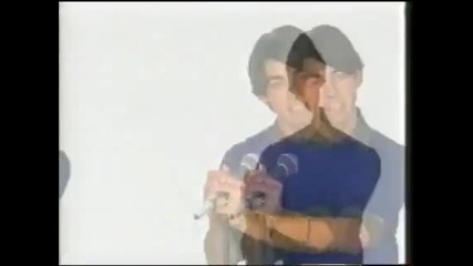 Joe Jonas - Disney Channel Logo 