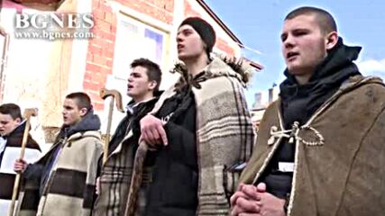 Коледари обиколиха Железница
