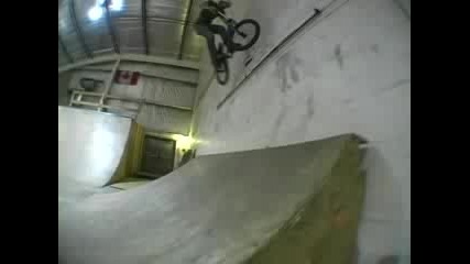 бягай мачкам хора ( Bmx ) :d 
