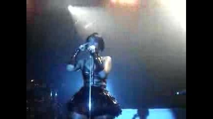 Rihanna - Rehab Live (малка Част) @Nokia Theatre New York - 11.10.07