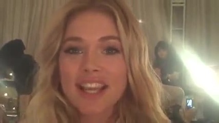 Doutzen Kroes at the Victorias Secret 2009 Show 