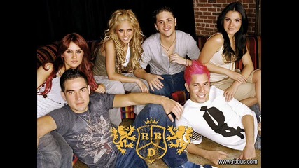 Rebelde - Hace un instante