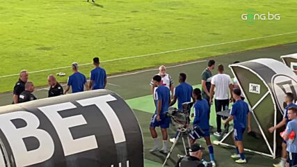 Локо Пд и Левски загряват на "Лаута"