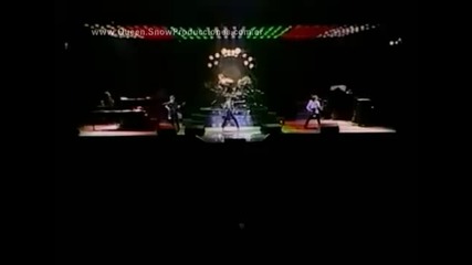 Queen - We Will Rock You - Fast ( Studio Version 1977) 