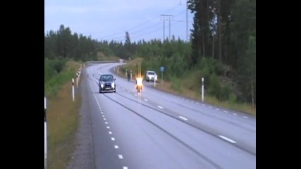 Bmw M5 Turbo vs yamaha R1 Monster