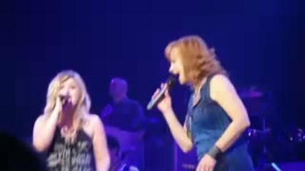 Kelly Clarkson Feat Reba Mcentire A Moment Like This Live Birmingham, Alabama November 2008 