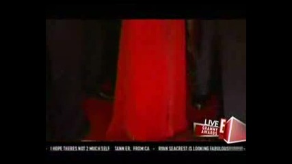 Red Carpet Interview With Shakira Grammys
