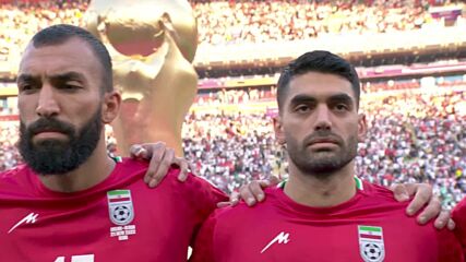 Футболистите на Иран не изпяха нациолналния си химн