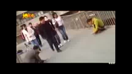 Невидимото въженце - много смях