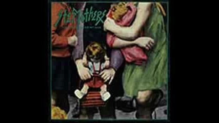 Stepmothers - I Hear A Rumble