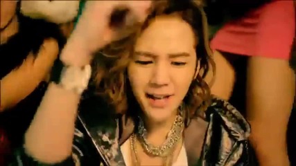Team H - Feel The Beat