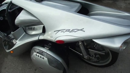 Три Яки T-rex-а